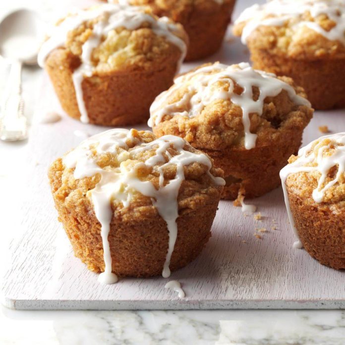 Apple Streusel Muffins Recipe | Taste of Home