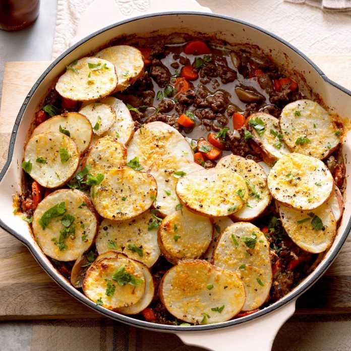 Potato-Topped Ground Beef Skillet Recipe | Taste of Home