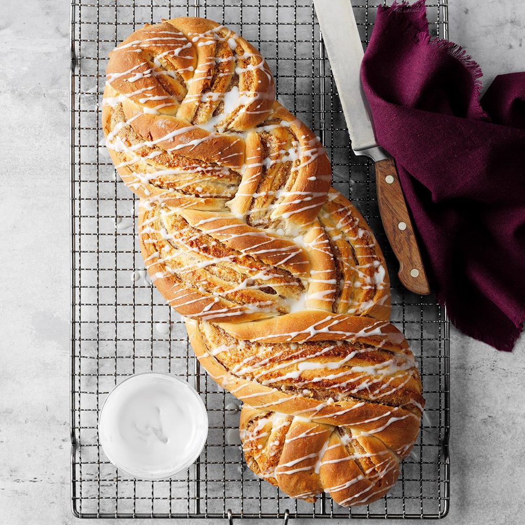 Oma’s Marzipan Stollen