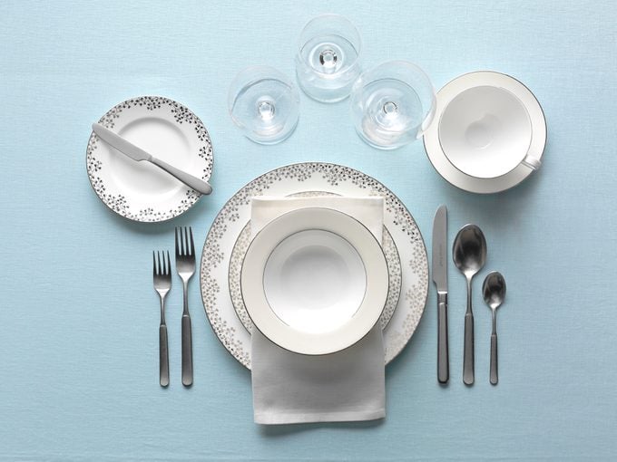 How To Set A Table Basic Informal And, How To Set A Table For Dinner Napkin Placement