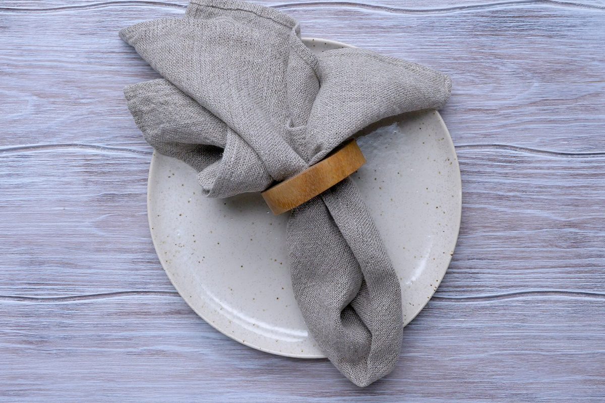How to Fold a Napkin 8 Easy Ways for Your Next Dinner Party