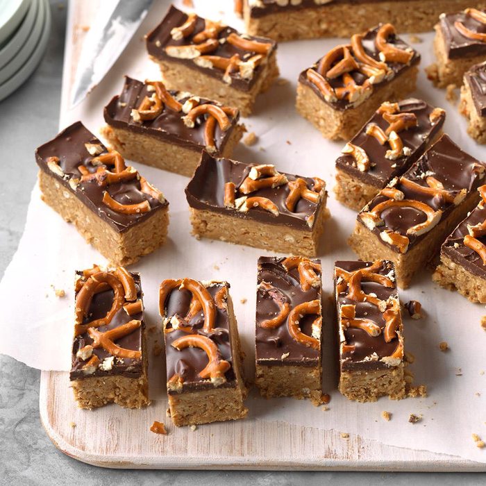 Peanut Butter Pretzel Cookies