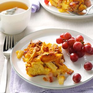 Hawaiian Bacon & Pineapple Breakfast Bake