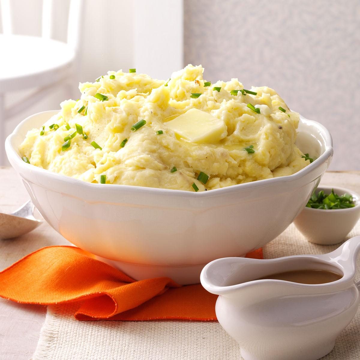 Slow-Cooked Golden Mashed Potatoes