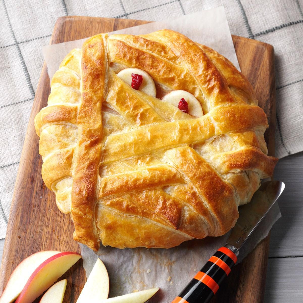 58 Howling Good Potluck  Recipes  for Your Halloween  Party 