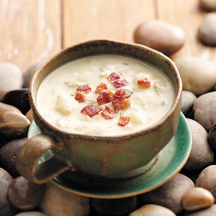 contest-winning new england clam chowder