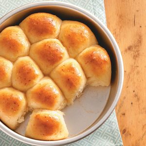 Baker’s Dozen Yeast Rolls