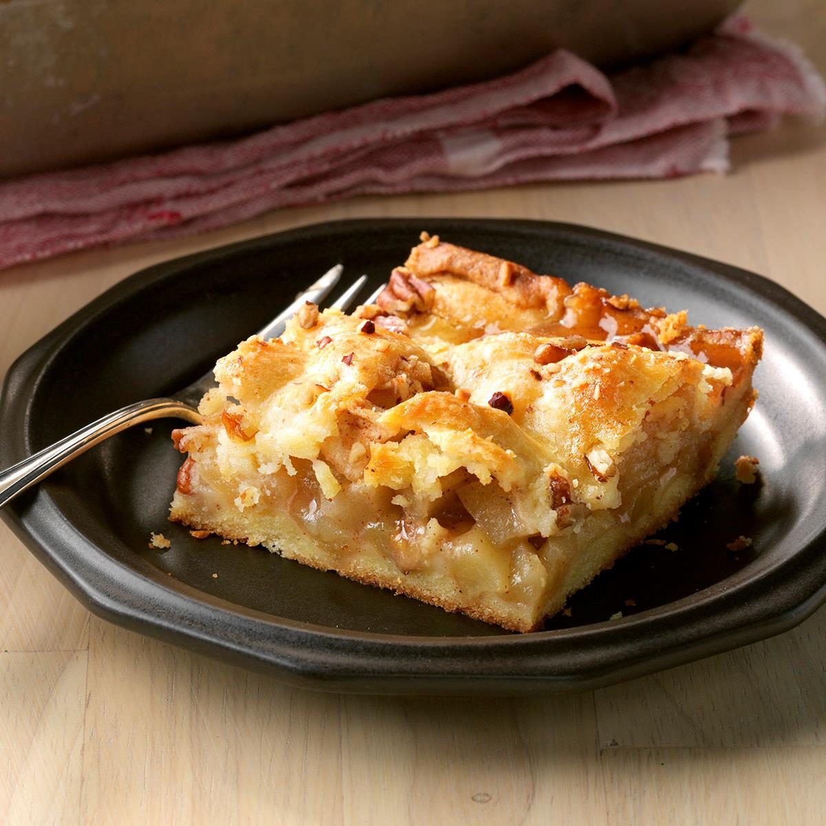 Cookie Crust Deep-Dish Apple Pie Recipe | Taste of Home