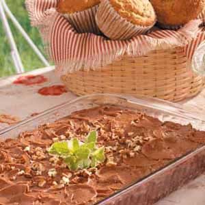 Cinnamon-chocolate snackin’ cake