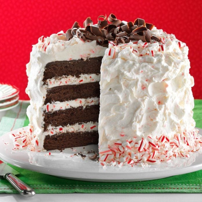 Festive Christmas Cakes to Serve This Holiday | Taste of Home