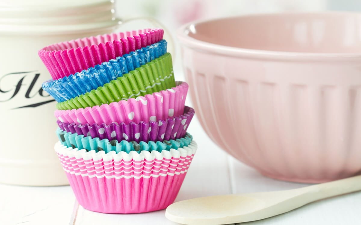 How to Prevent Cupcake Liners from Sticking - Handle the Heat
