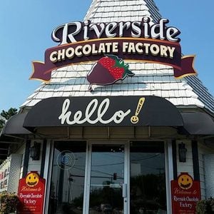 Riverside Chocolate Factory, McHenry, Illinois