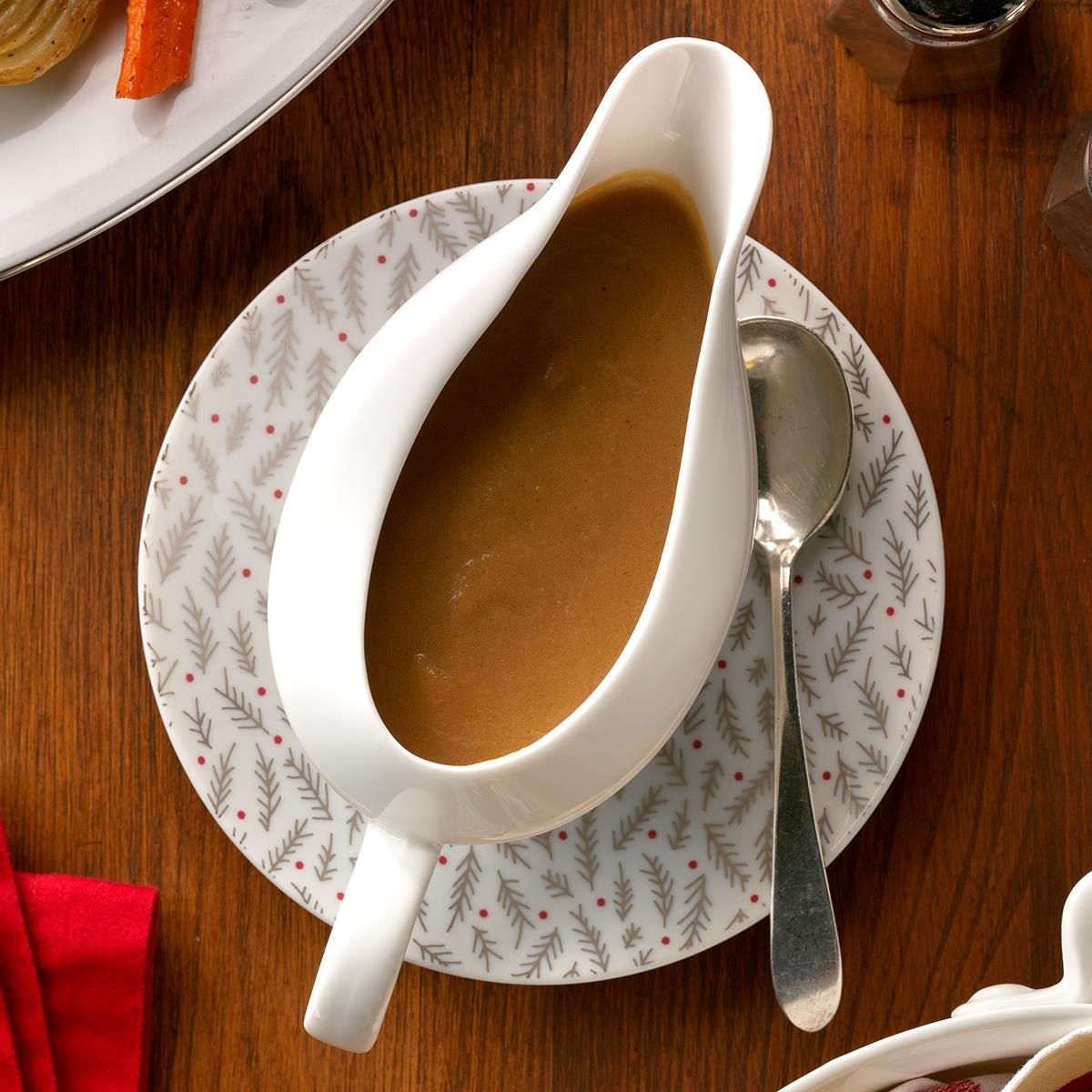 https://www.tasteofhome.com/wp-content/uploads/2018/01/Apple-Gravy_EXPS_THD17_206056_D08_16_4b.jpg