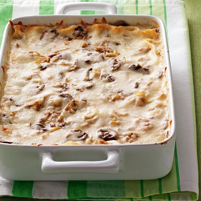 Artichoke-Mushroom-Lasagna_exps93310_TH1999635B11_18_6bC_RMS-4.jpg?fit=700,1024