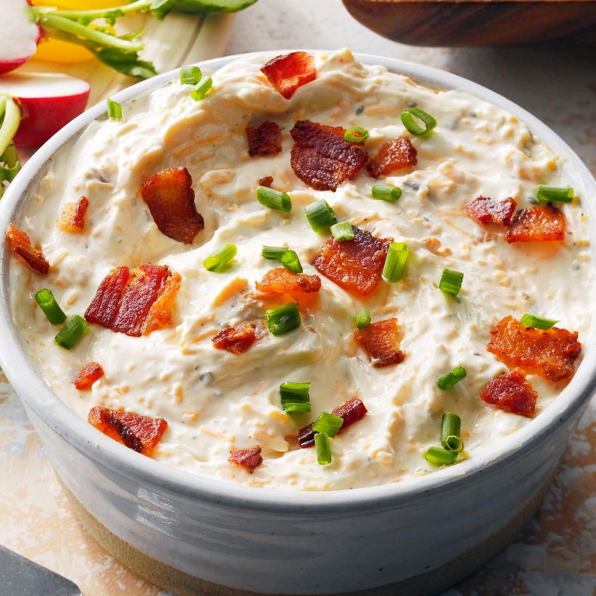 Bacon Cheddar Dip Exps Tohjj22 29763 Md 01 25 8b