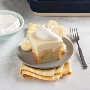 Bananas & Cream Pound Cake