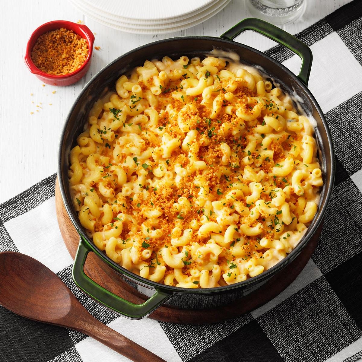 Slow-Cooker Mac and Cheese Recipe: How to Make It