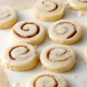 Bite-Sized Cinnamon Roll Cookies