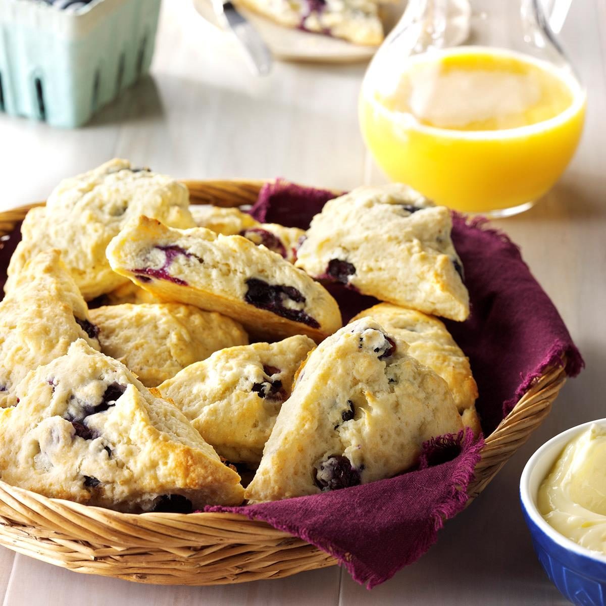 Blueberry Scones Exps Bmz17 18468 D10 25 4b 1