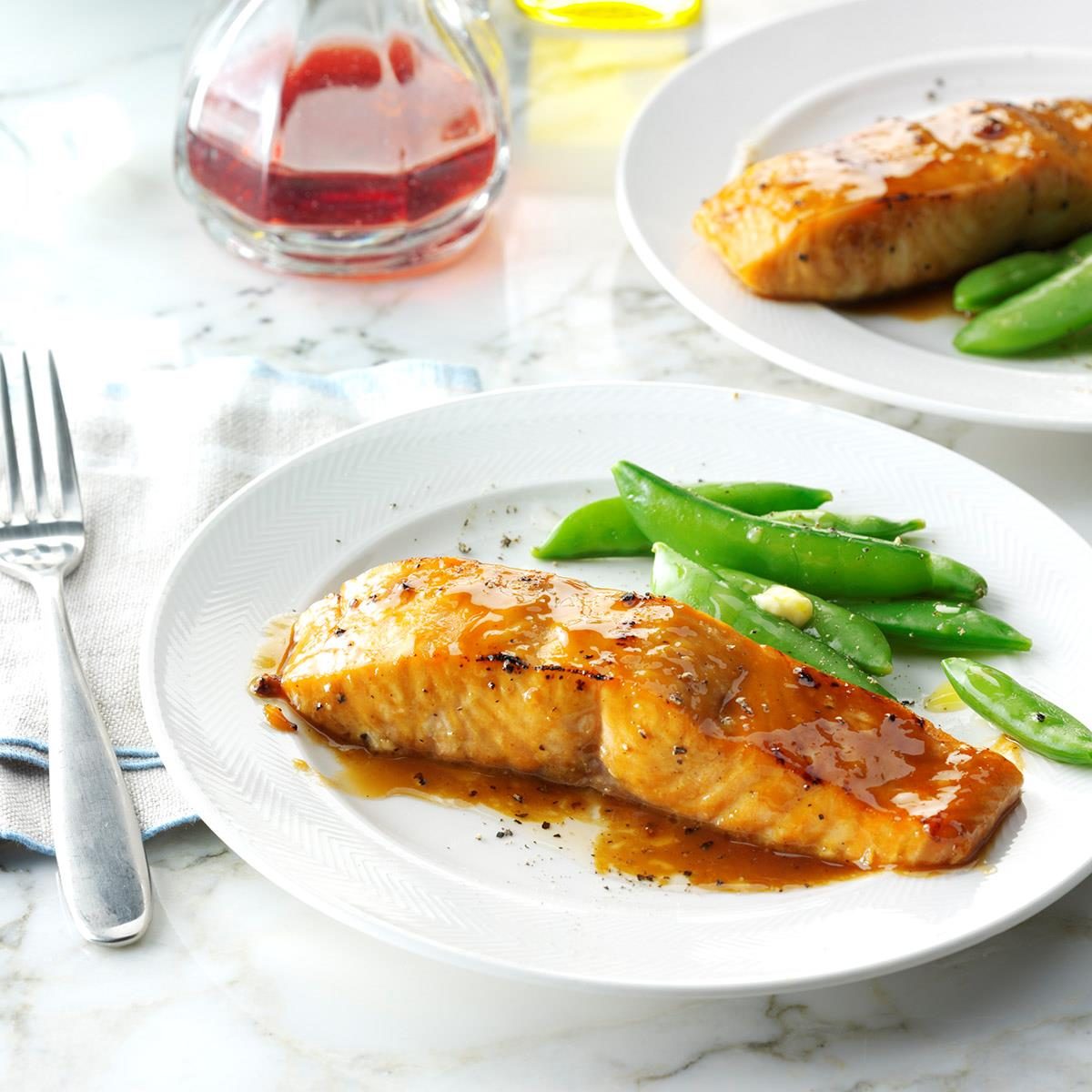 Brown Sugar Glazed Salmon Exps Sdfm17 24902 D10 07 4b 4