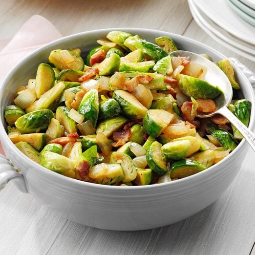 Brussels Sprouts With Bacon Exps Hcacb22 40967 E10 12 4b