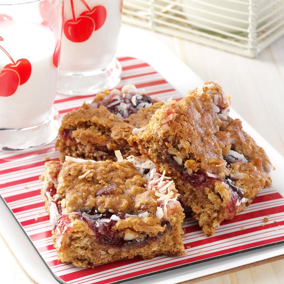 Cherry Oat Bars Exps128764 Apr2947593a09 19 1bc Rms 4