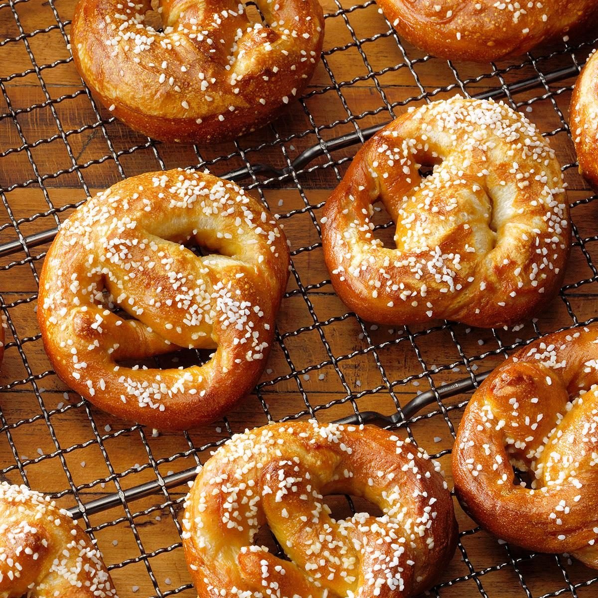 Chewy Soft Pretzels Exps Bw21 45590 E07 20 15b