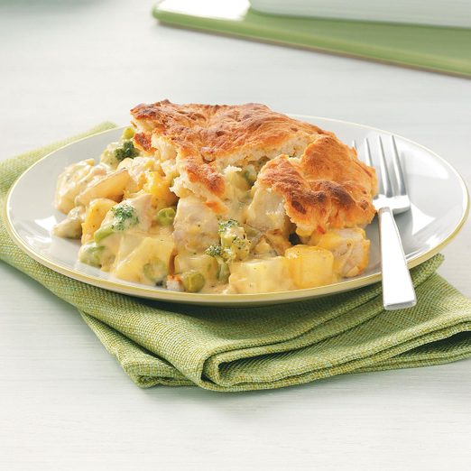 Chicken Potpie With Cheddar Biscuit Topping Exps50271 Sd1999444d06 25 3bc Rms 2