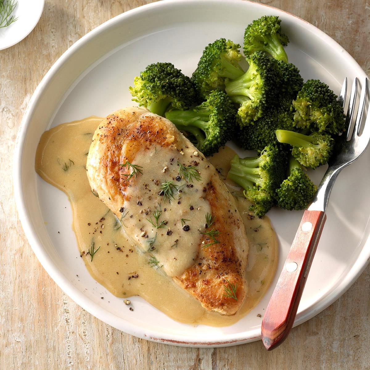 Chicken And Broccoli With Dill Sauce Exps Sdam18 200154 C12 01 4b 8