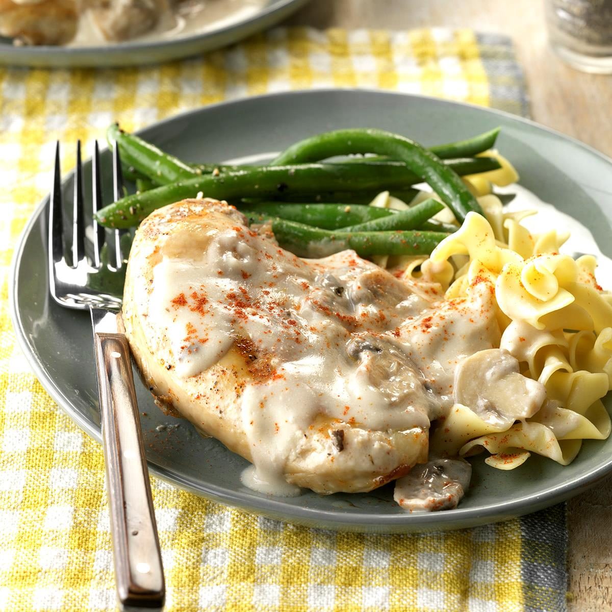 Chicken In Sour Cream Sauce Exps Chbz18 16998 C10 19 1b 5