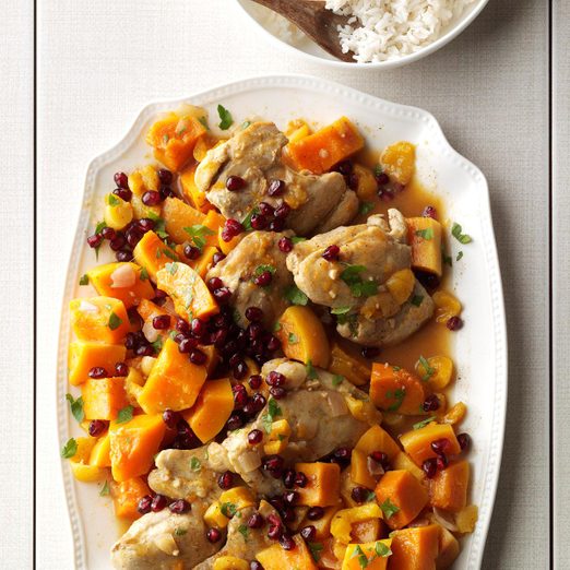 Chicken With Sugar Pumpkins Apricots Exps Thd16 195744 C07 20 2b 2