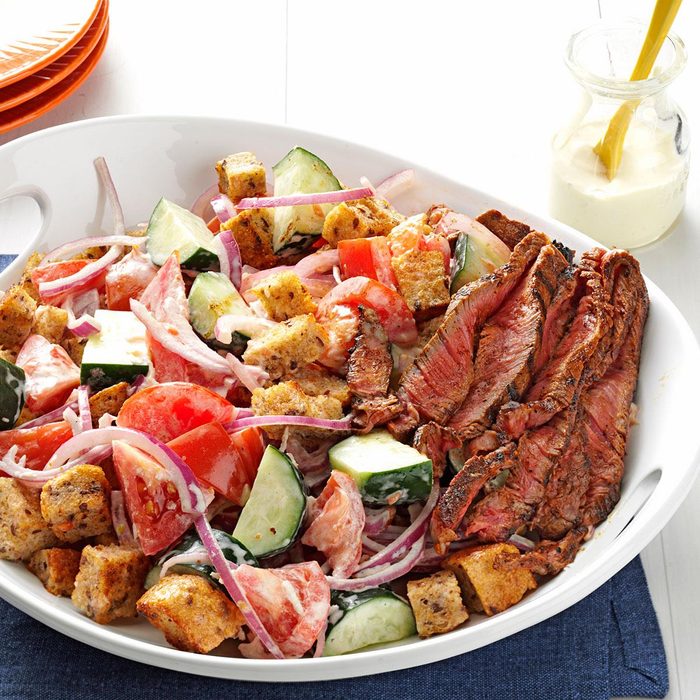 Chili Rubbed Steak Bread Salad Exps167000 Th2847295b03 06 6bc Rms 3