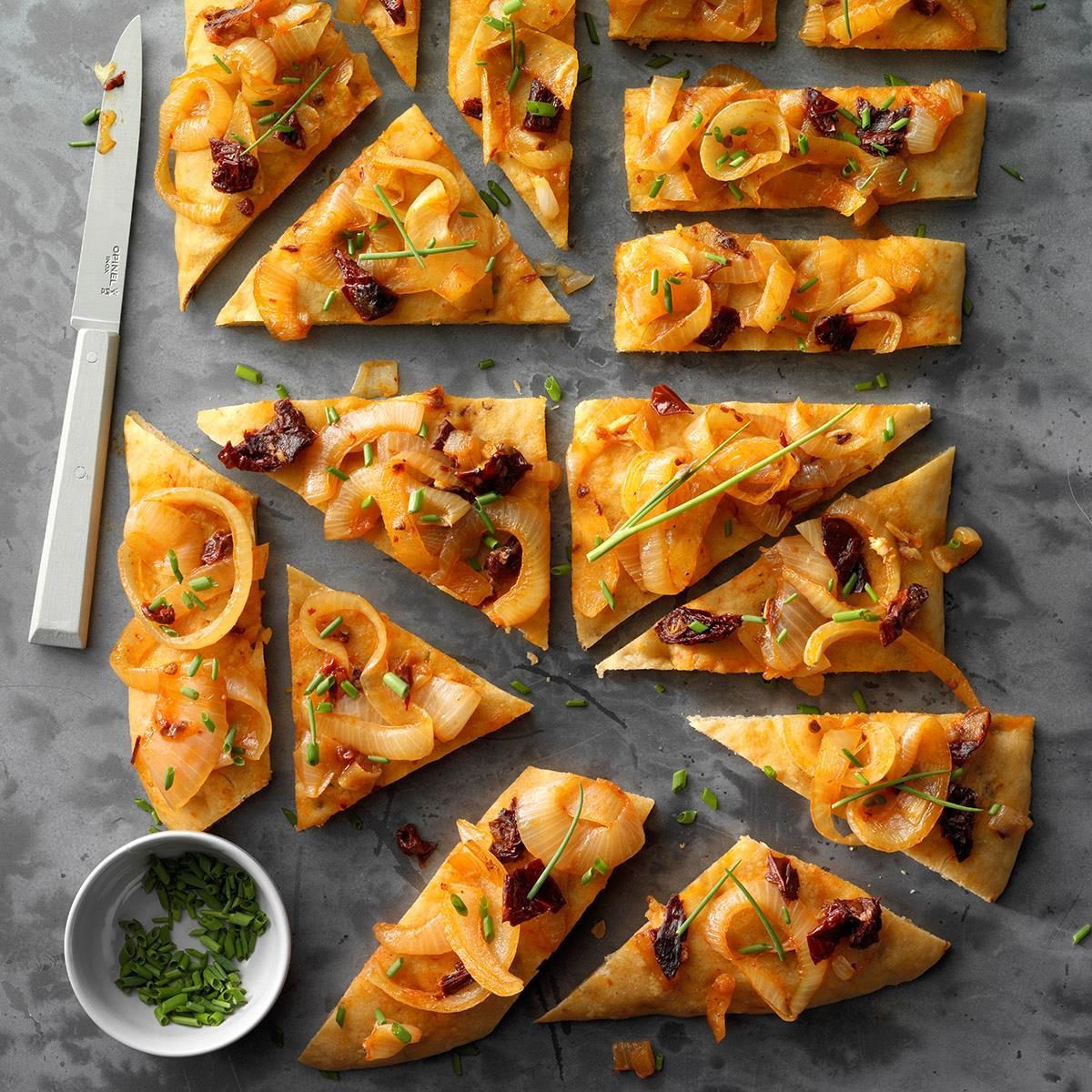 Delight Your Guests with Delicious Vegetarian Snacks for Party!