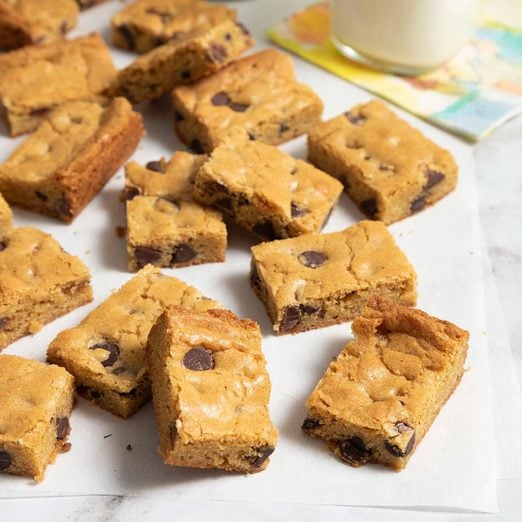 Chocolate Chip Blondies Exps Ft23 10578 St 1108 3