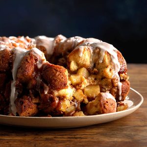 Cinnamon Apple Cider Monkey Bread