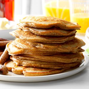 Cinnamon Apple Pancakes