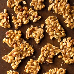 Cinnamon Peanut Brittle