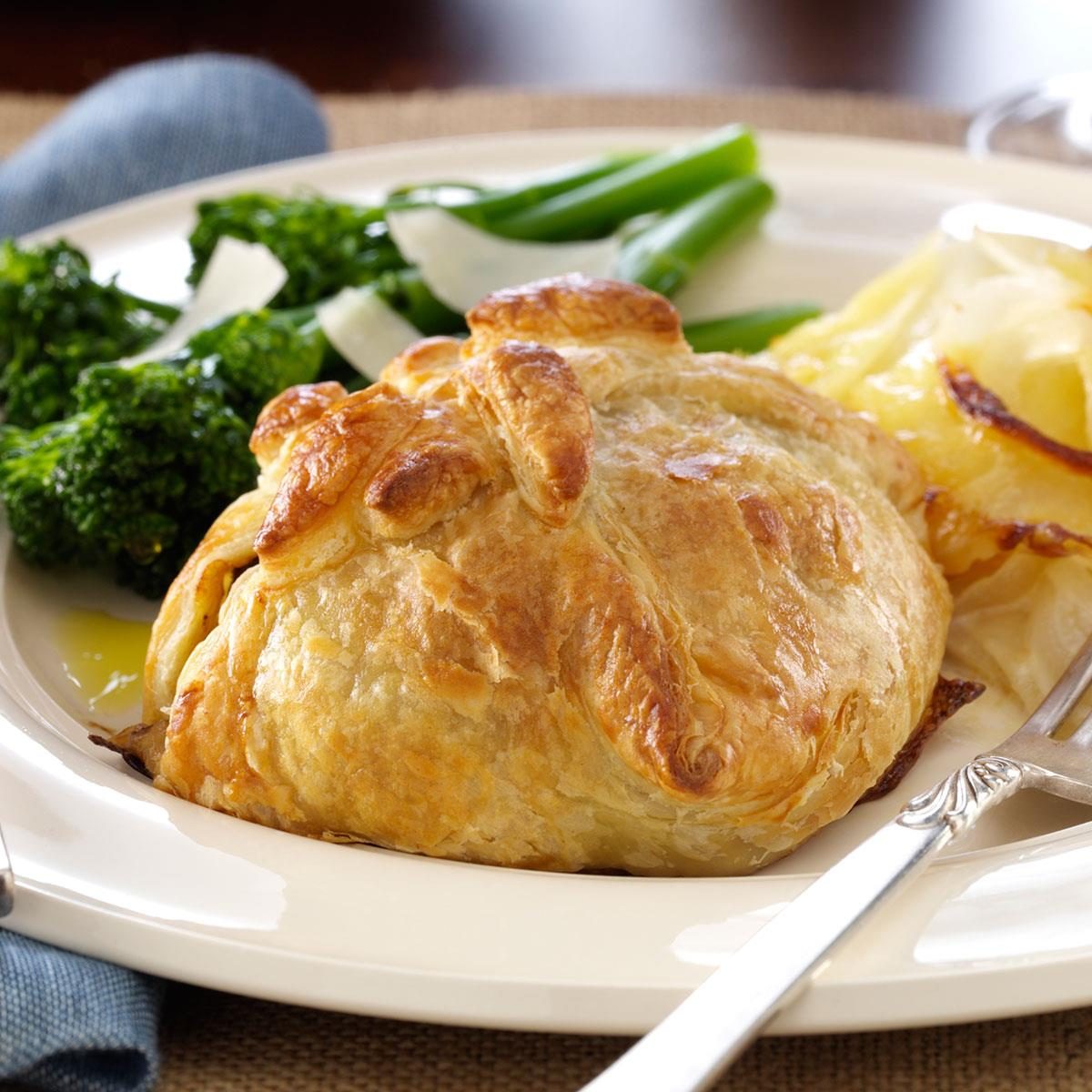 Classic Beef Wellingtons Exps134417 Th2257746b07 06 4bc Rms 3