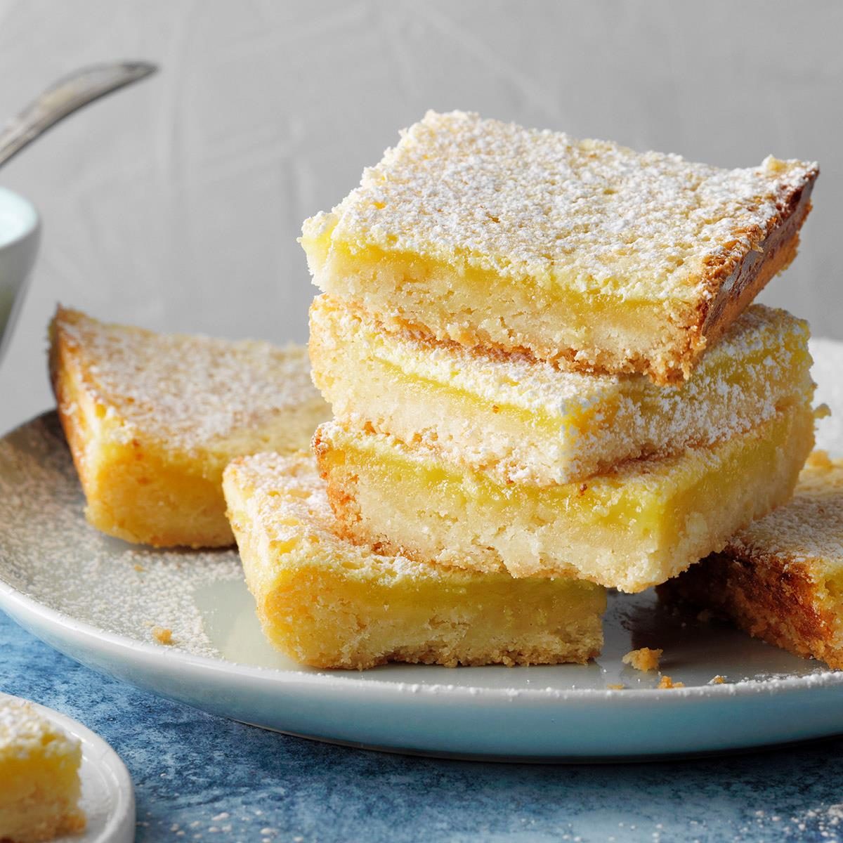 1990: Classic Lemon Bars