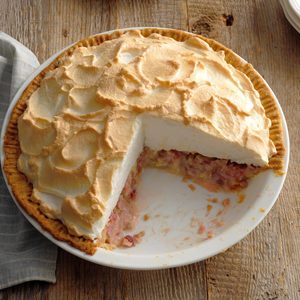 Contest-Winning Rhubarb Meringue Pie