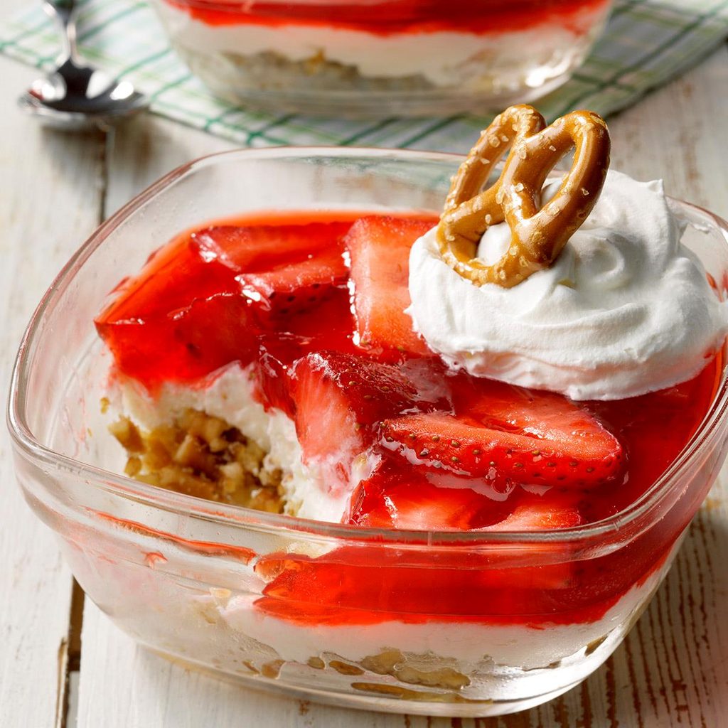 Contest-Winning Strawberry Pretzel Dessert