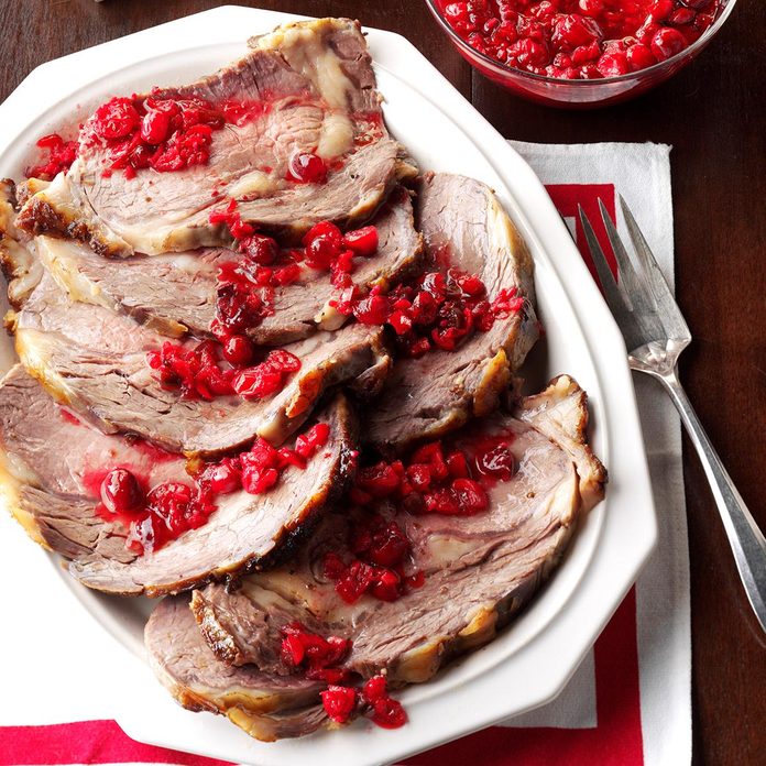 Coriander Crusted Beef With Spicy Cranberry Relish Exps Thca17 90249 C10 21 6b 2