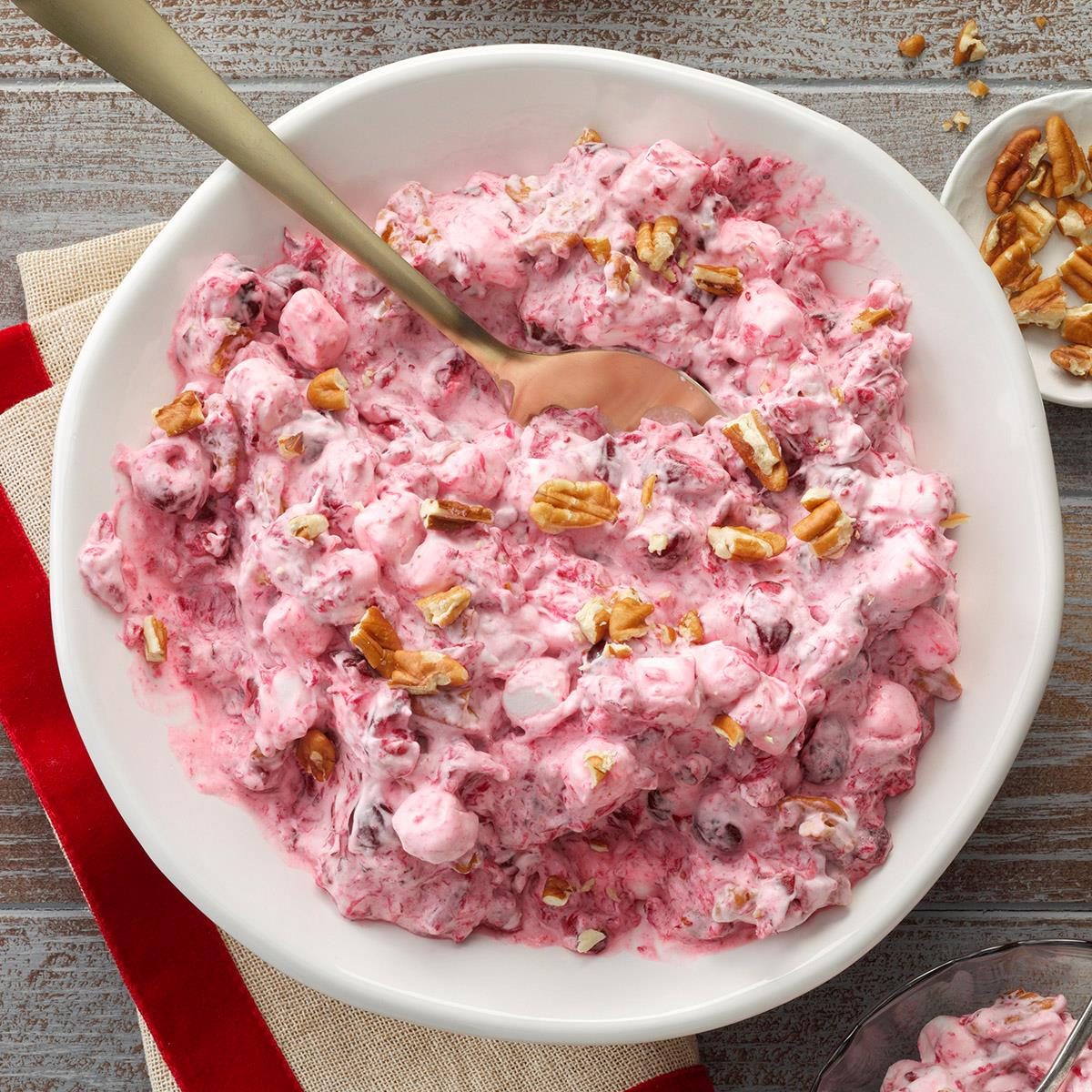 Cranberry Ambrosia Salad Exps Thca21 129904 B03 25 1b 3