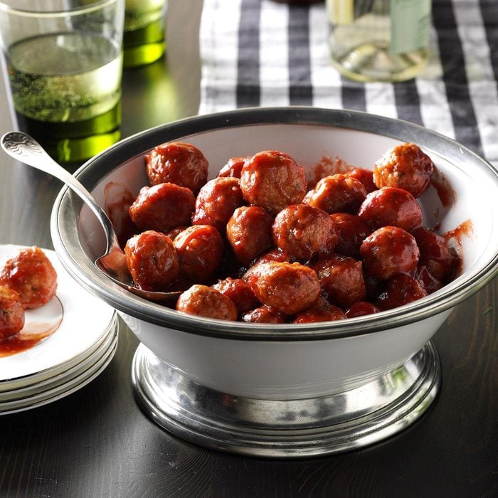 Appetizers & Small Plates: Cranberry Meatballs