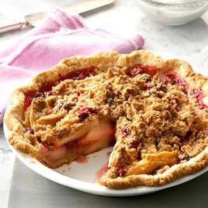 Cranberry Pear Crisp Pie