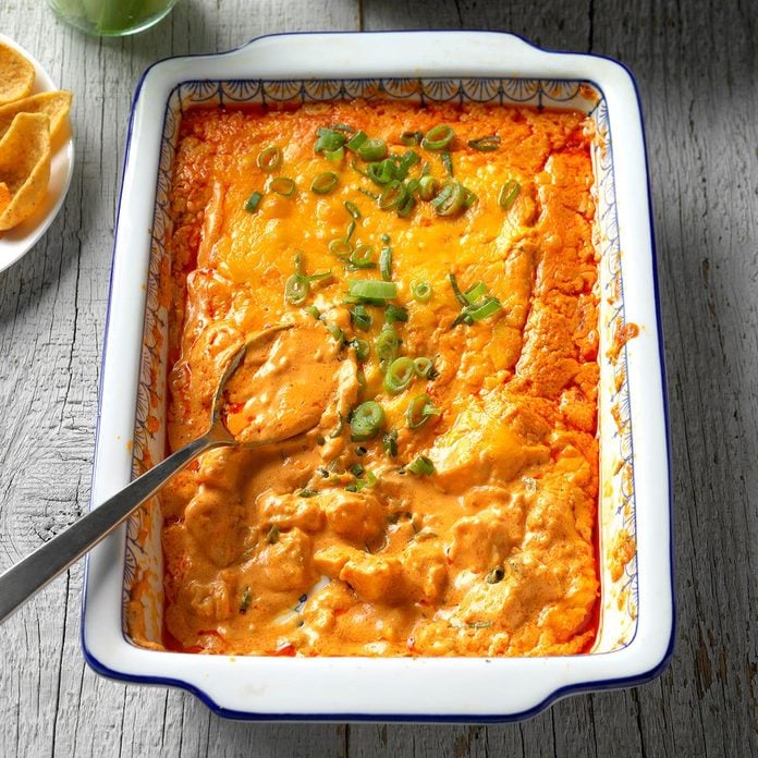 Creamy Buffalo Chicken Dip Exps Mrmz16 26915 B09 09 1b 1