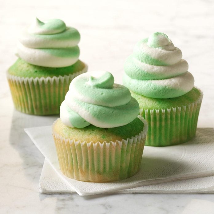 Creme De Menthe Cupcakes Exps Thn16 198751 C06 21 8b 6