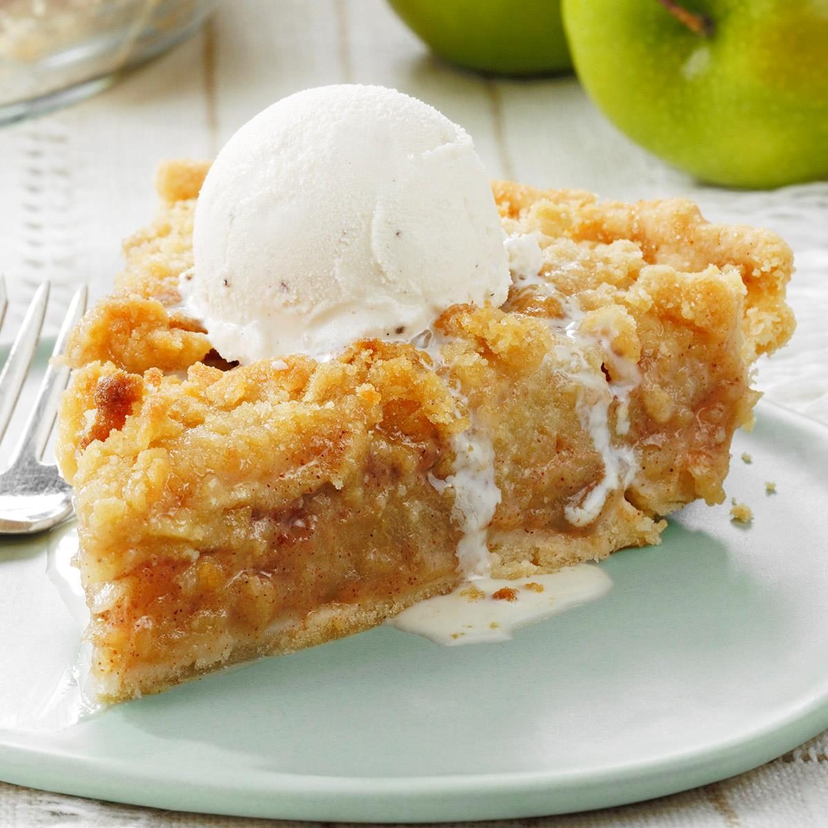 Crumb Topped Apple Pie Exps Hcacb22 138032 E10 12 6b