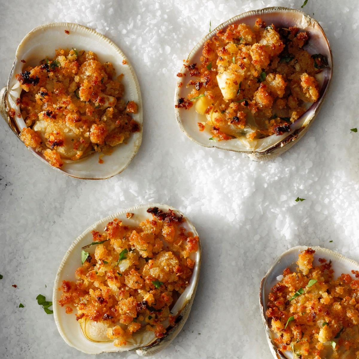 Crumb-Topped Clams