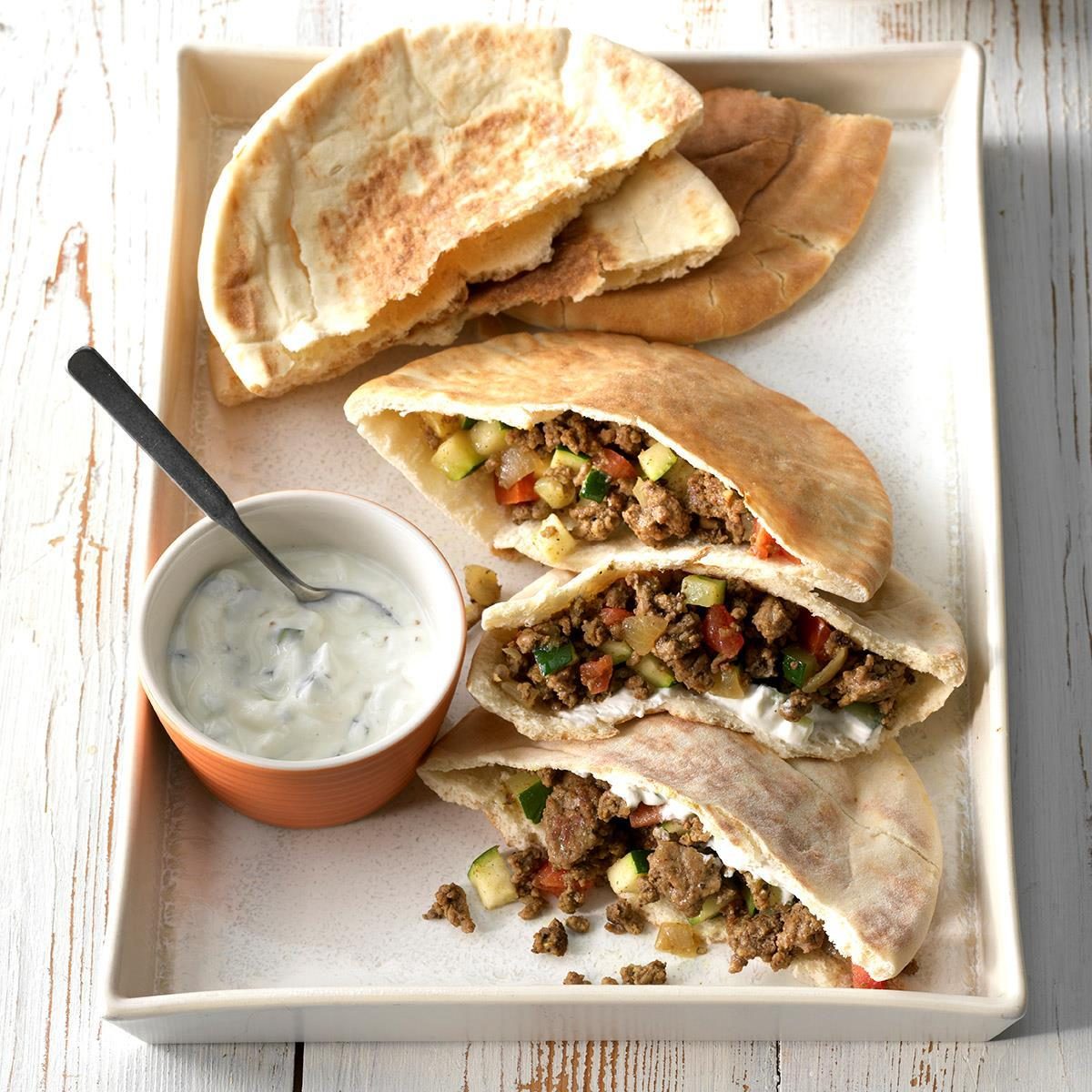 Curried Beef Pita Pockets Exps Sdfm19 5897 C10 17 3b 12